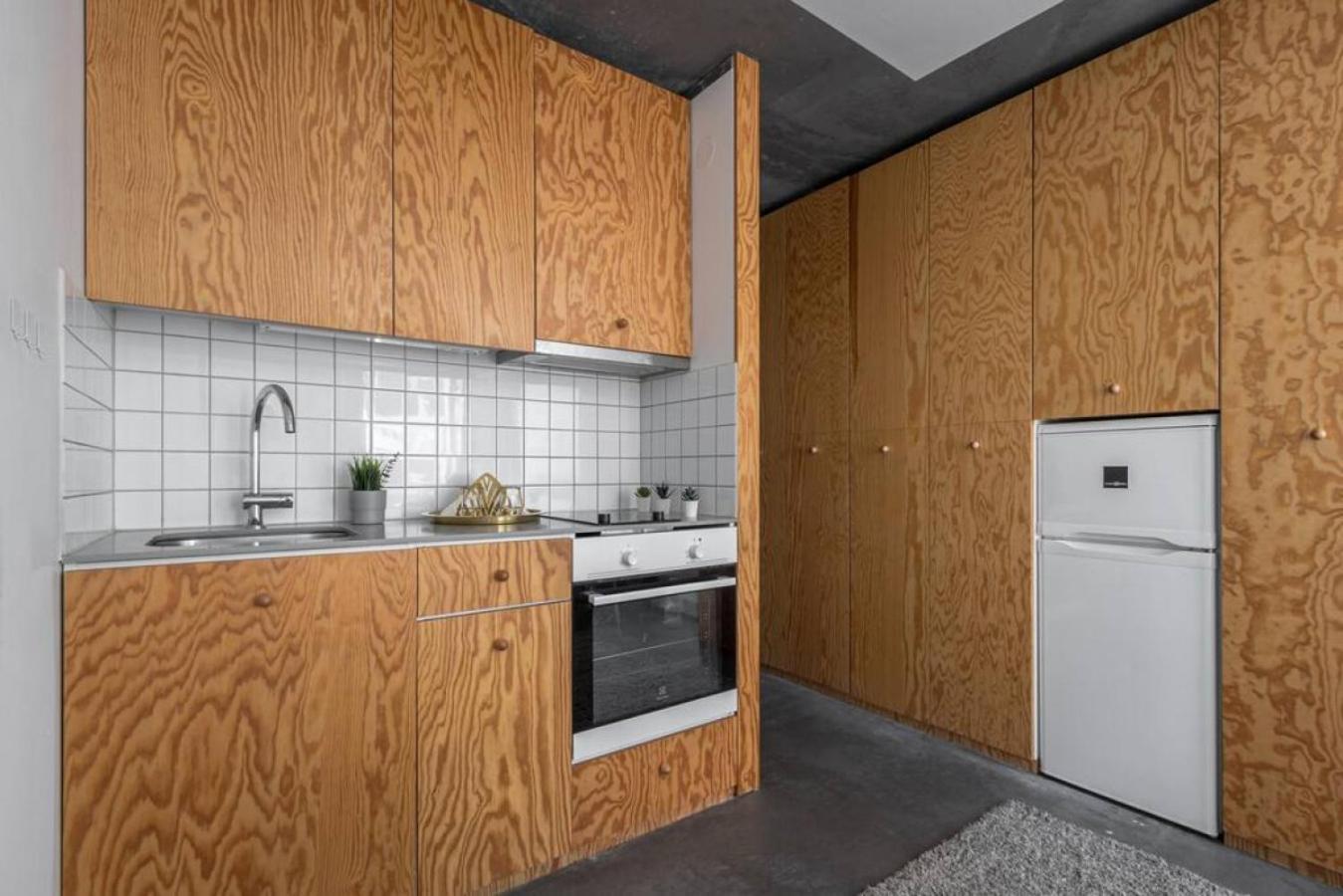 Comfy Easy To Commute Apartment *